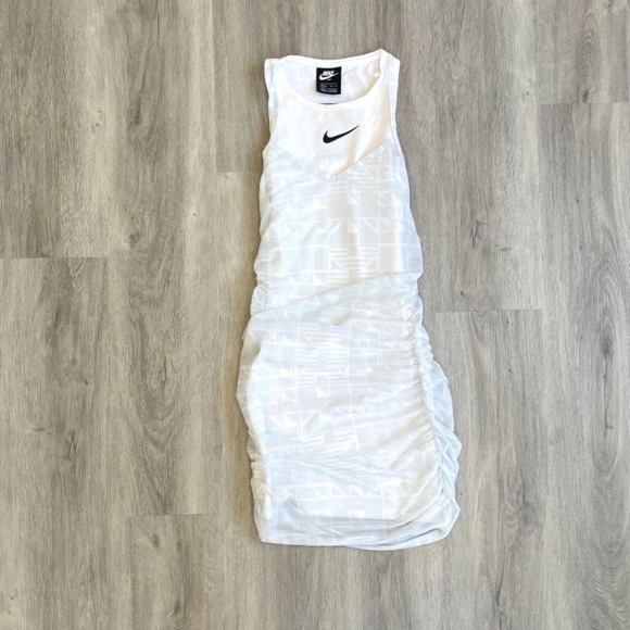 Nike Sportswear Women's Indio Dress White Sz M - Picture 3 of 11